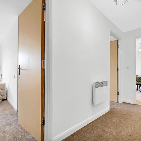 Stylish 4Th Floor 2 Bedroom En Suite City Centre Apartment With Parking By Azura Nights Birmingham Extérieur photo